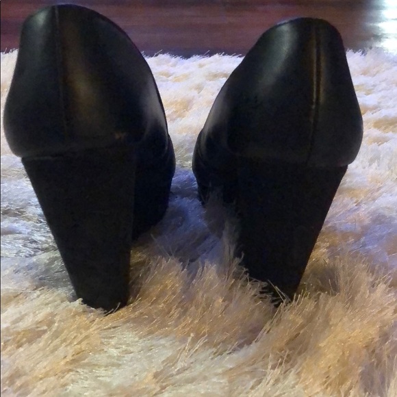 Black H&M peeptoe wedges, extremely comfortable - Picture 3 of 4